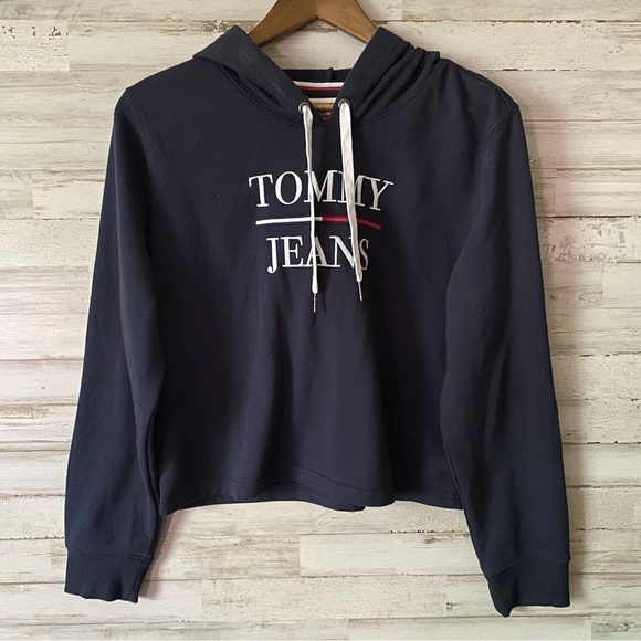 Tommy Hilfiger Navy Embroidered Crop Sweatshirt Medium - Picture 1 of 4